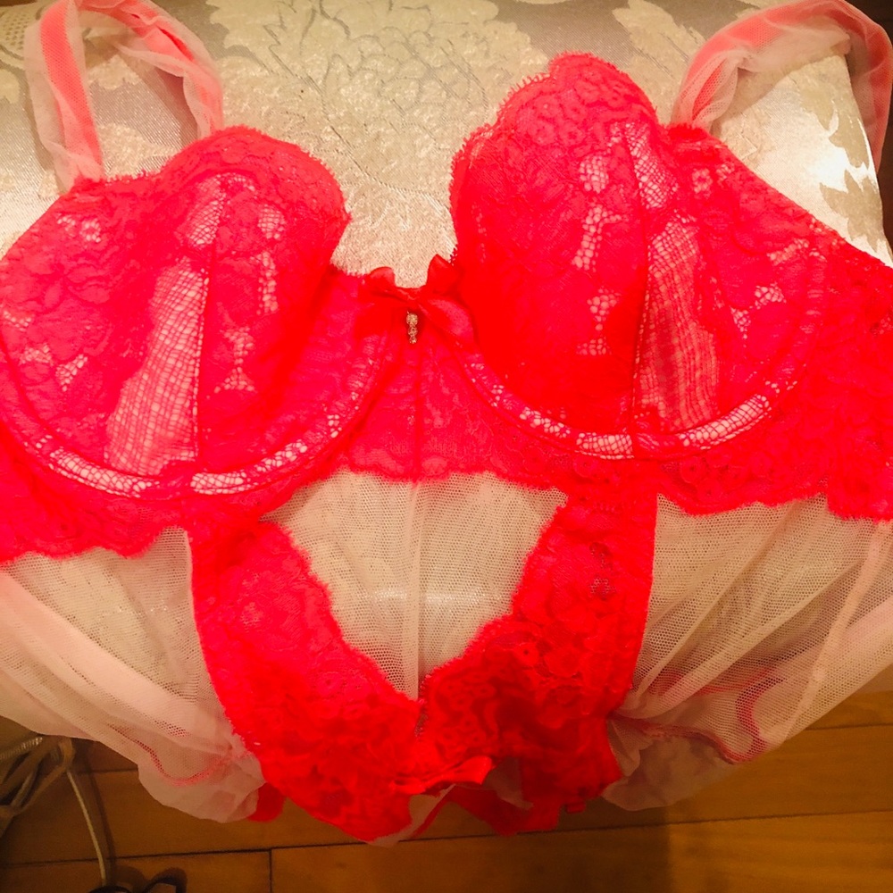 Victoria’s Secret underwire teddy with garters 34B